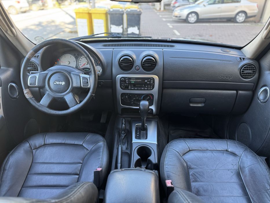 Vand schimb cu diferenta jeep cherokee