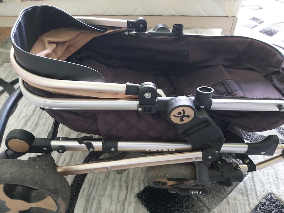 детска количка със столче за кола