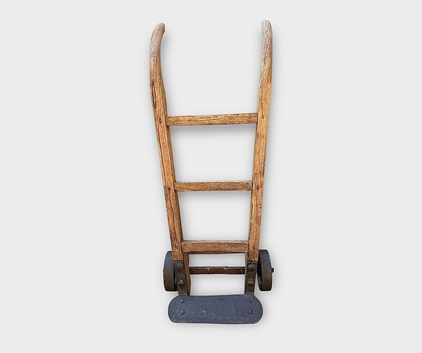 Carucior taranesc vechi pentru carat sacii