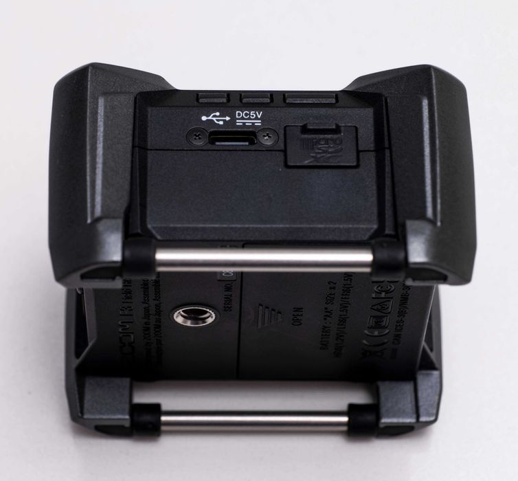 Zoom F3 32-bit Float video production audio recorder