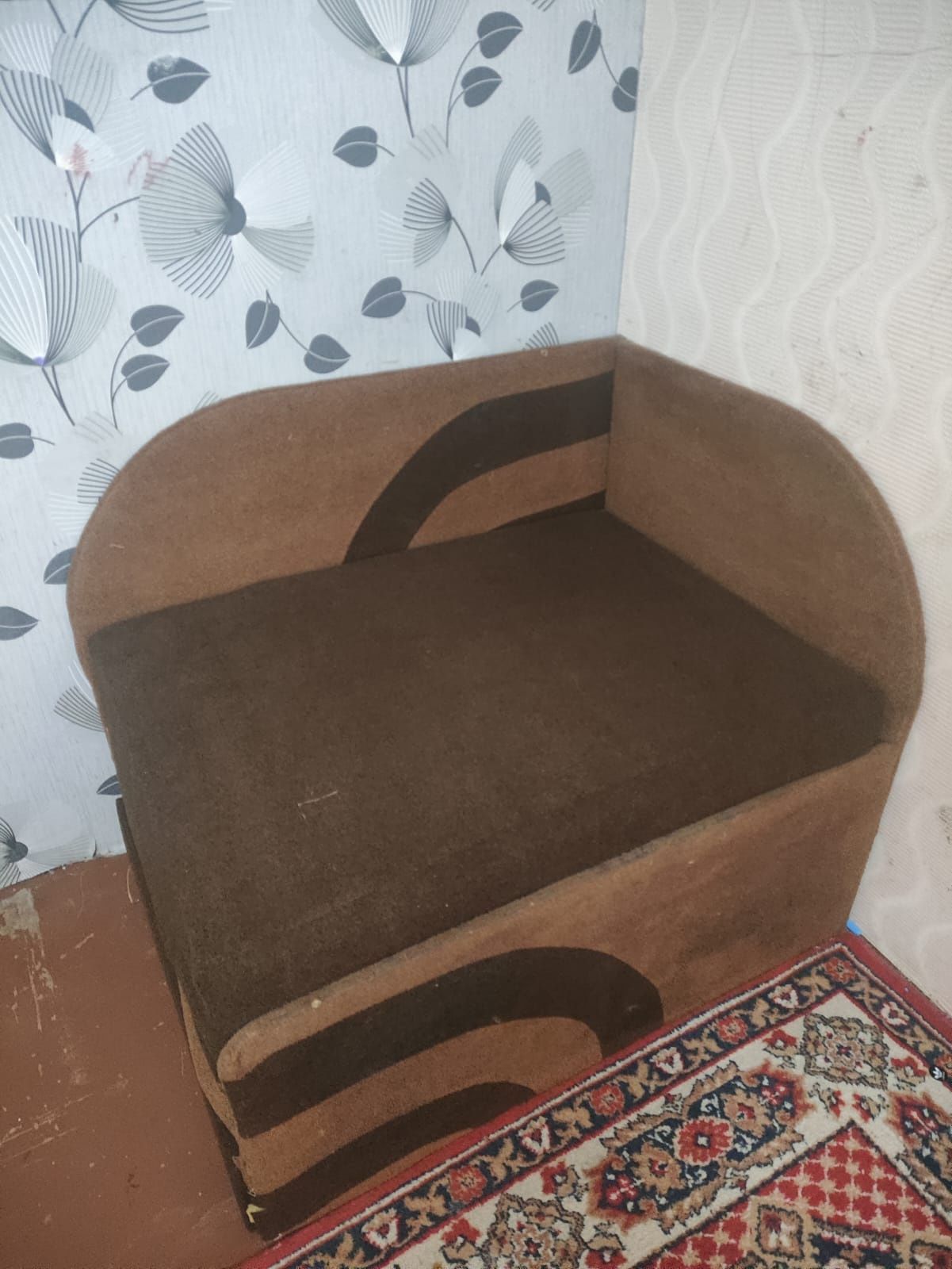 Продаю мягкую угловую раскладную кровать. Удобная, стильная и функцион