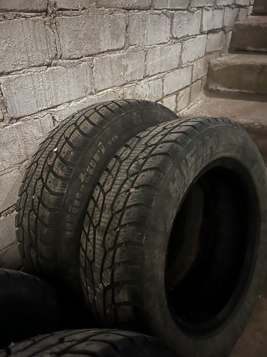 Продам комплект шины