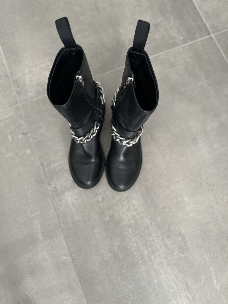 Ботуши Guess 37 номе