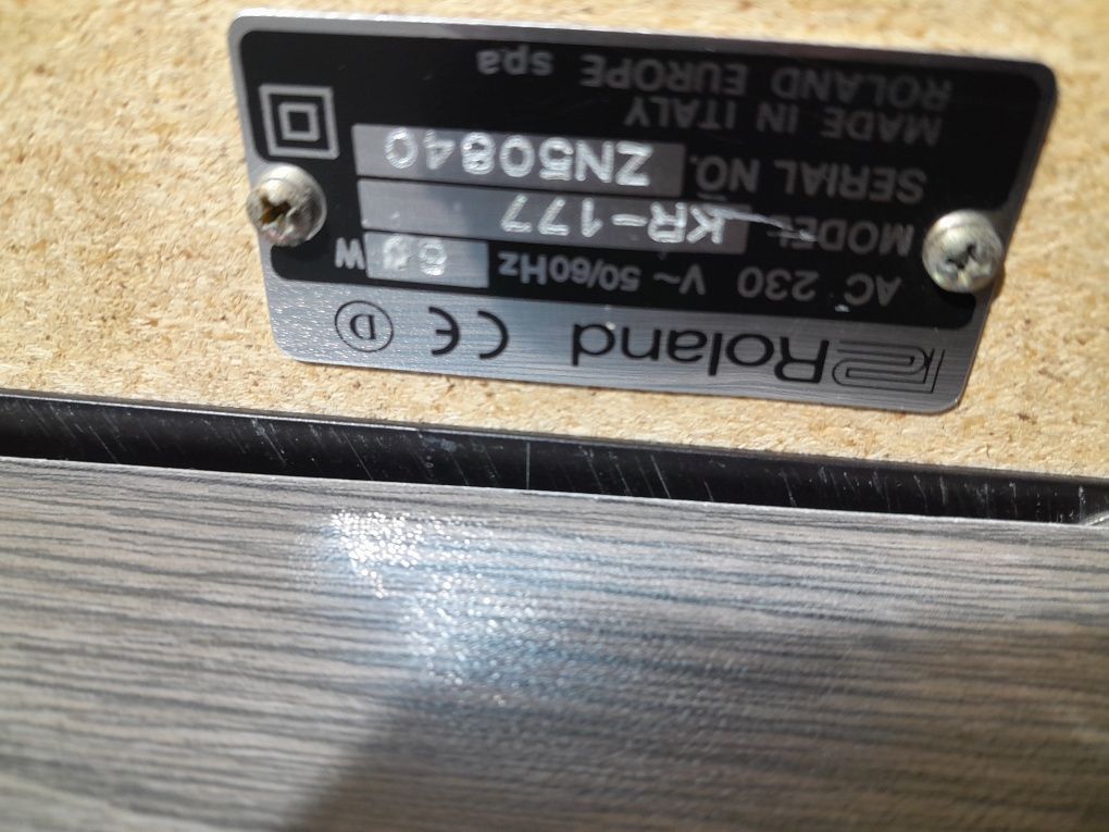 Дигитално пиано Rolland  KR 177