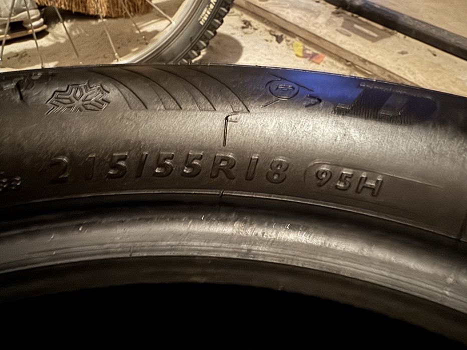 Зимни гуми DUNLOP 215/55/18