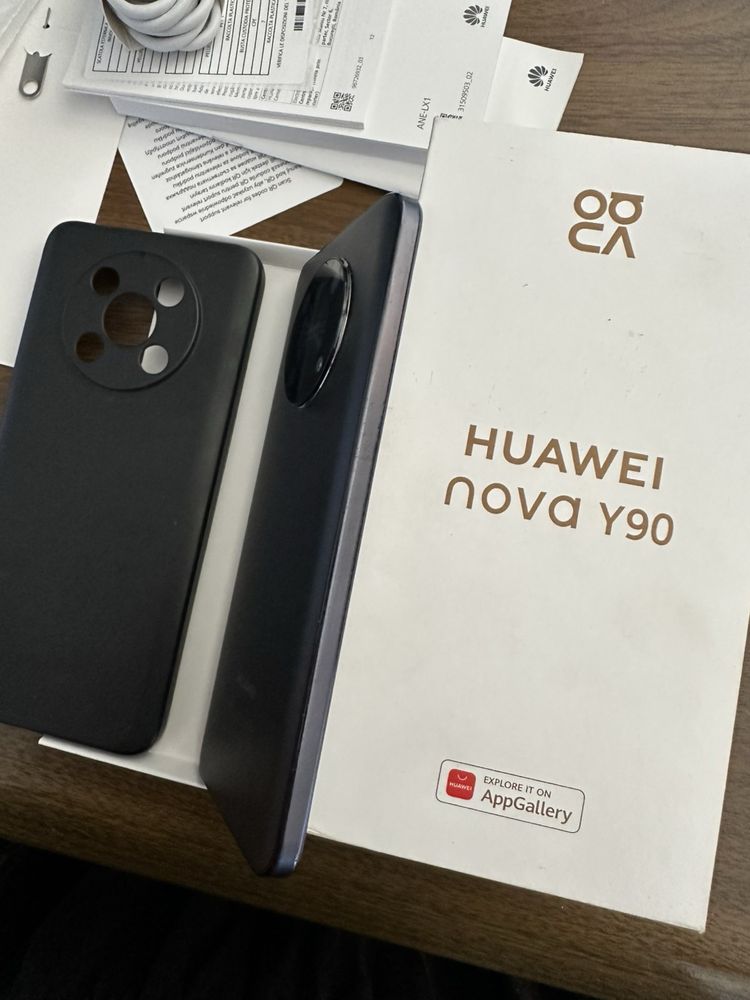 Huawei Nova Y90