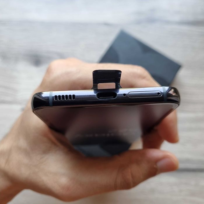 New! Galaxy S22 256GB DUOS Snapdragon 8 Gen 1