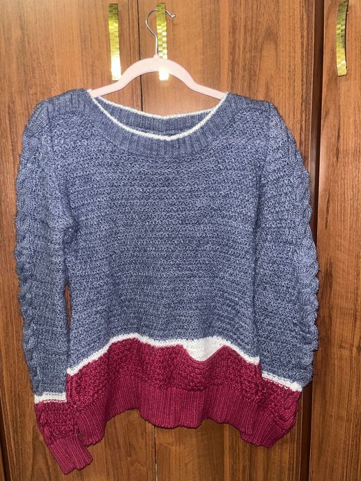 Продам теплый свитер