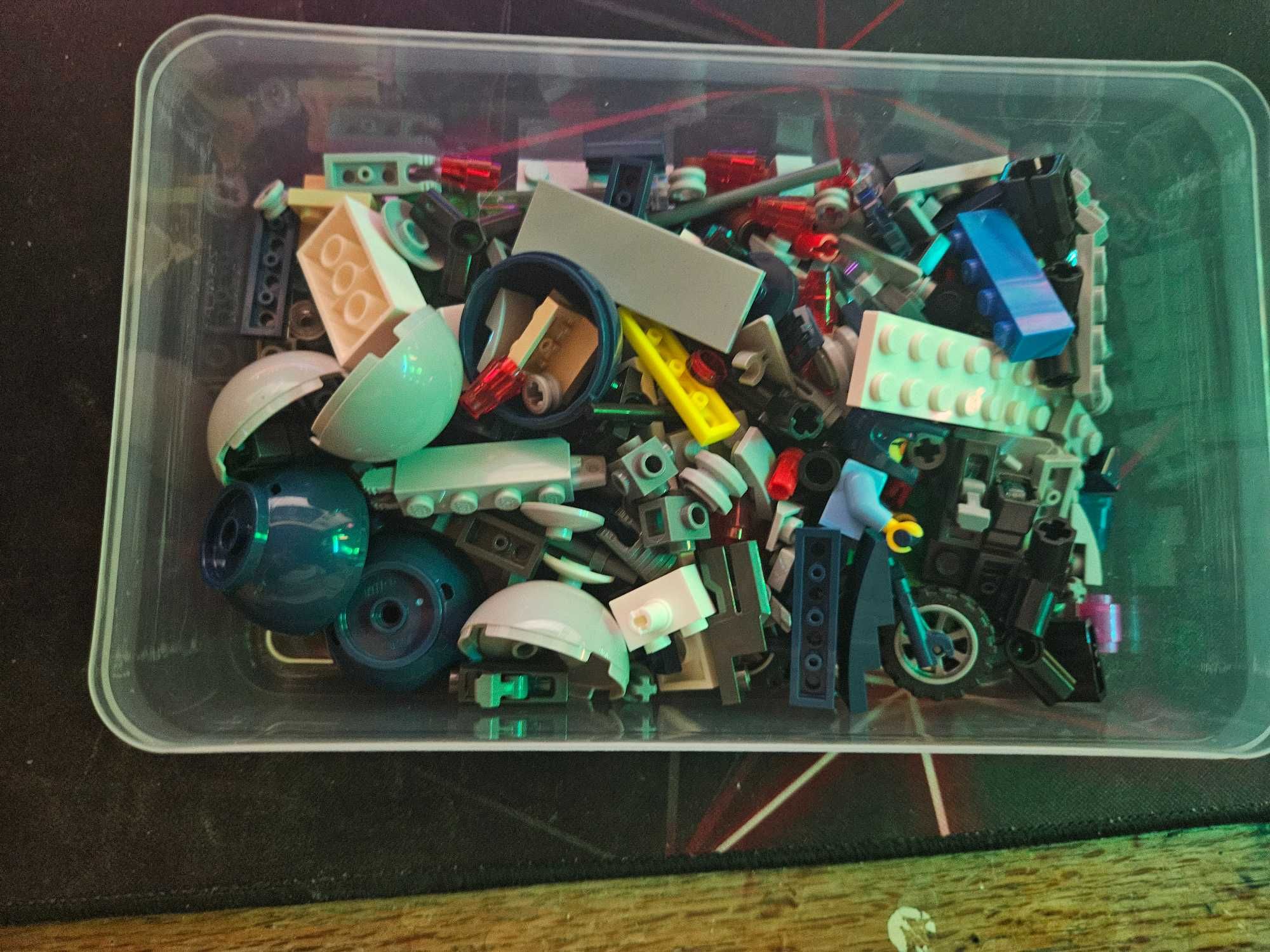 LEGO колекция(превозни средства/космически кораби)