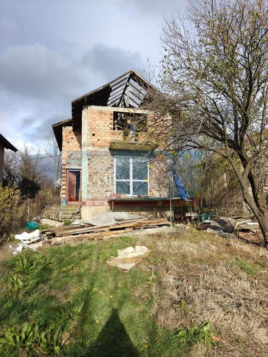 Къща в с. Големо Бучино