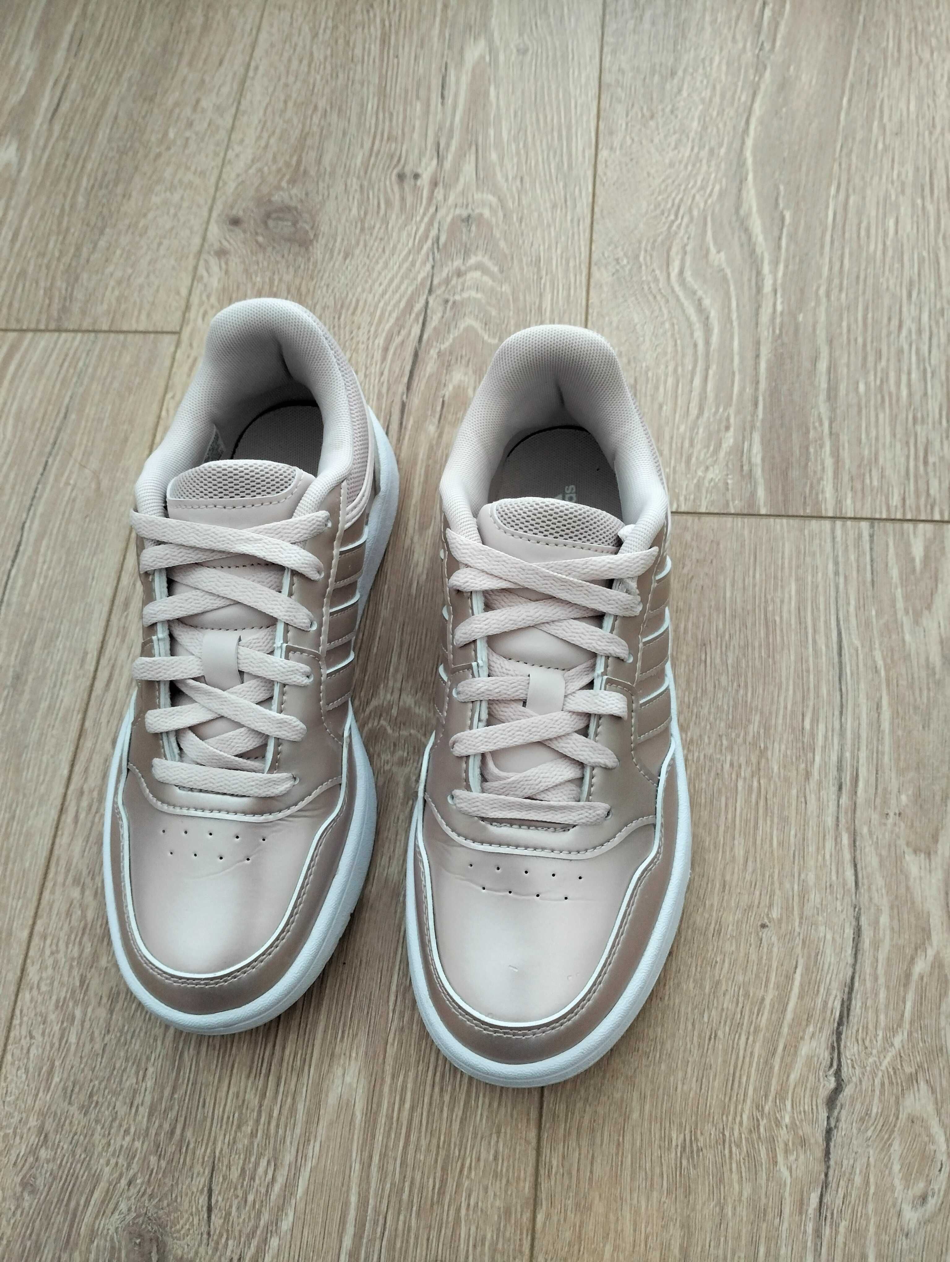 Adidas маратонки