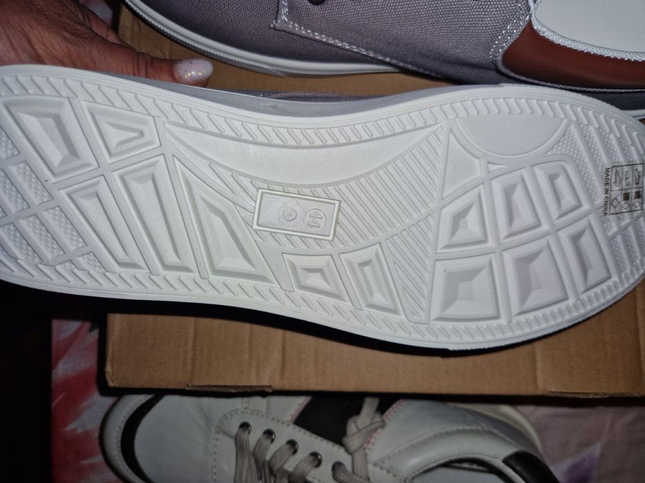 Adidași barbati gri