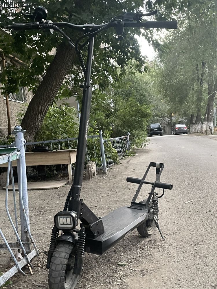 Kugoo M4 Pro под стант