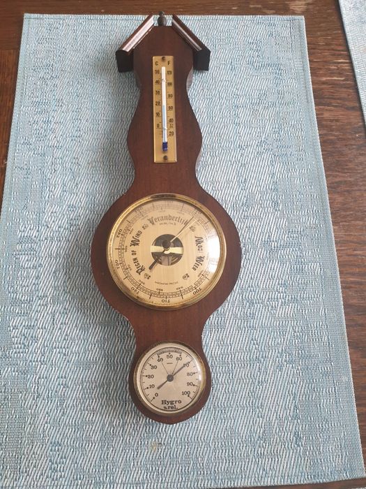 Barometru  din anul 1974