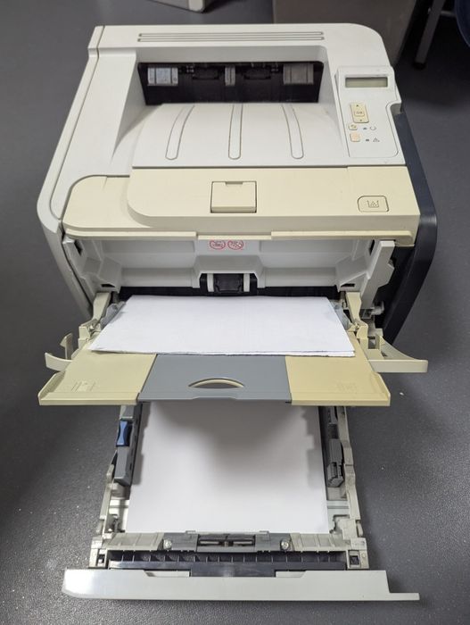 mprimantă HP LaserJet – stare foarte bună – ideală pentru birou / firm