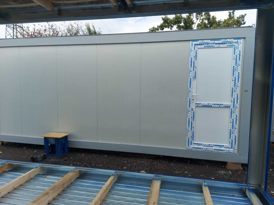 Vand container modular cu grup sanitar propriu