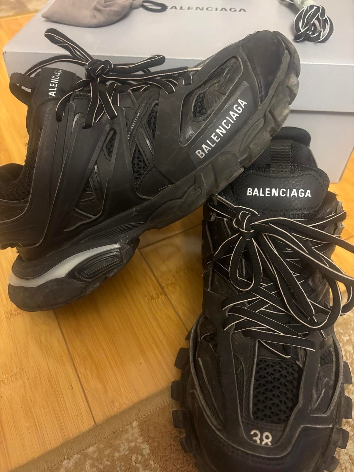 Balenciaga Track