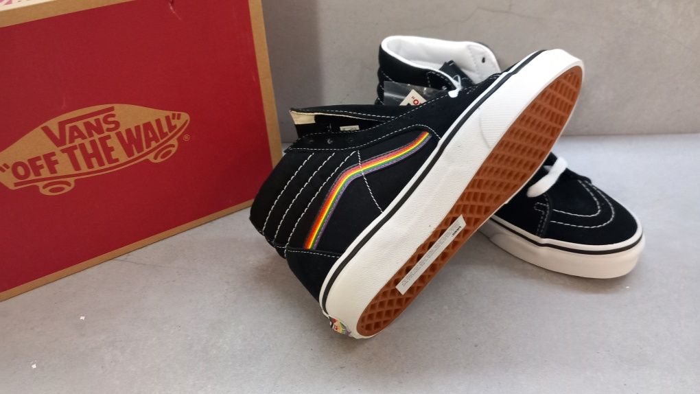 Кецове Vans НОВИ