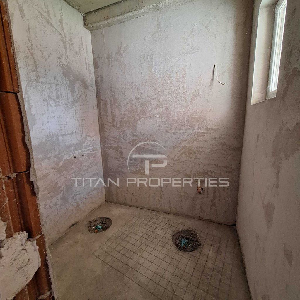 Продава се Къща в Пловдив, Тракия - 291 кв.м за 1014 €/кв.м - Снимка #4