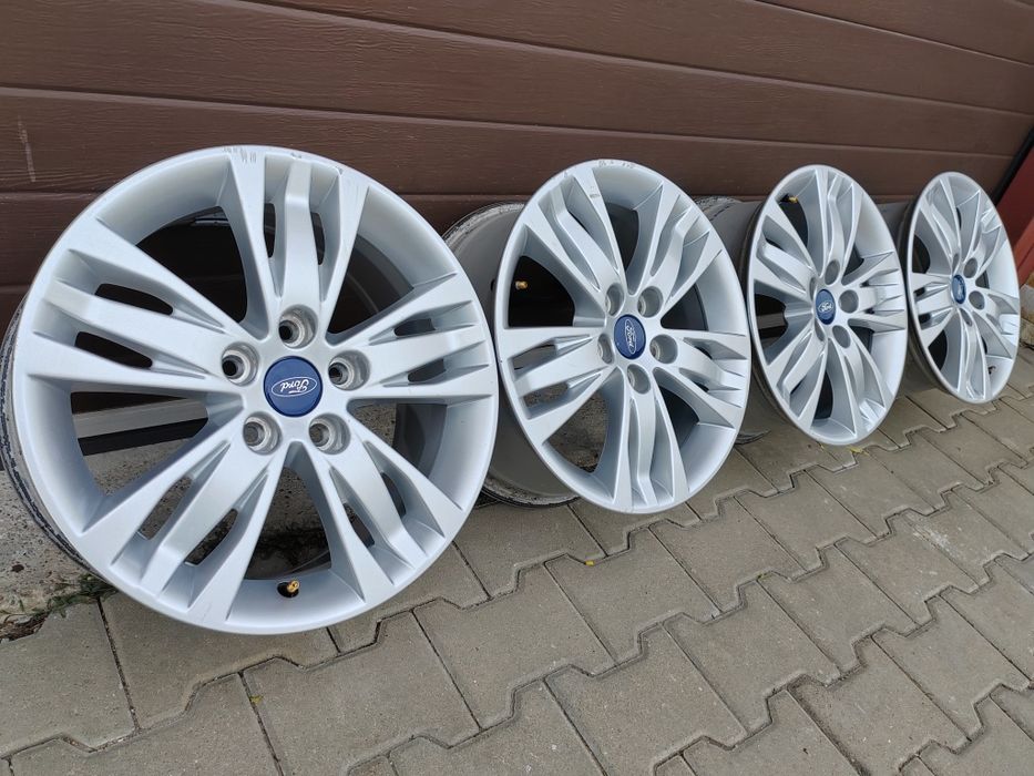 Jante R16 5x108 Ford Focus 2 3 4 MONDEO C-MAX S-MAX Galaxy 

Jantele a