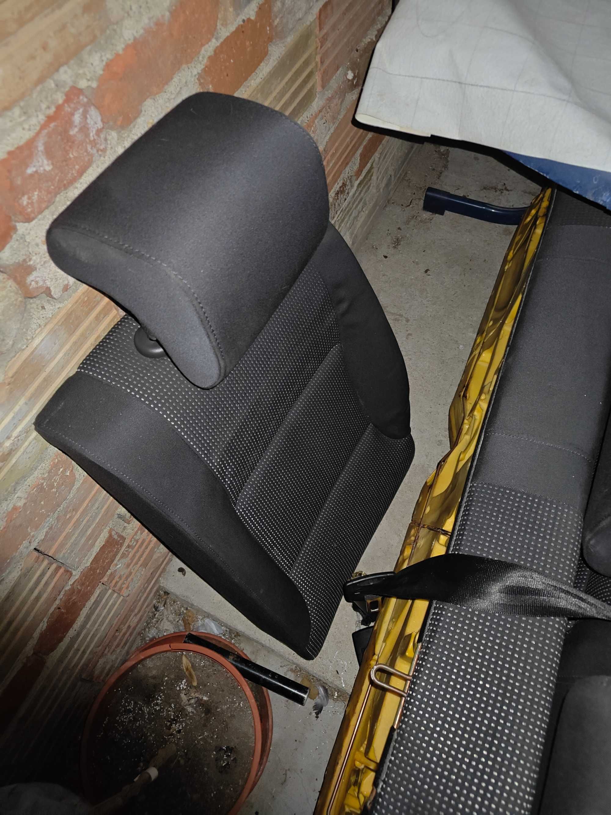 Седалки от Audi A3 sportback 2006