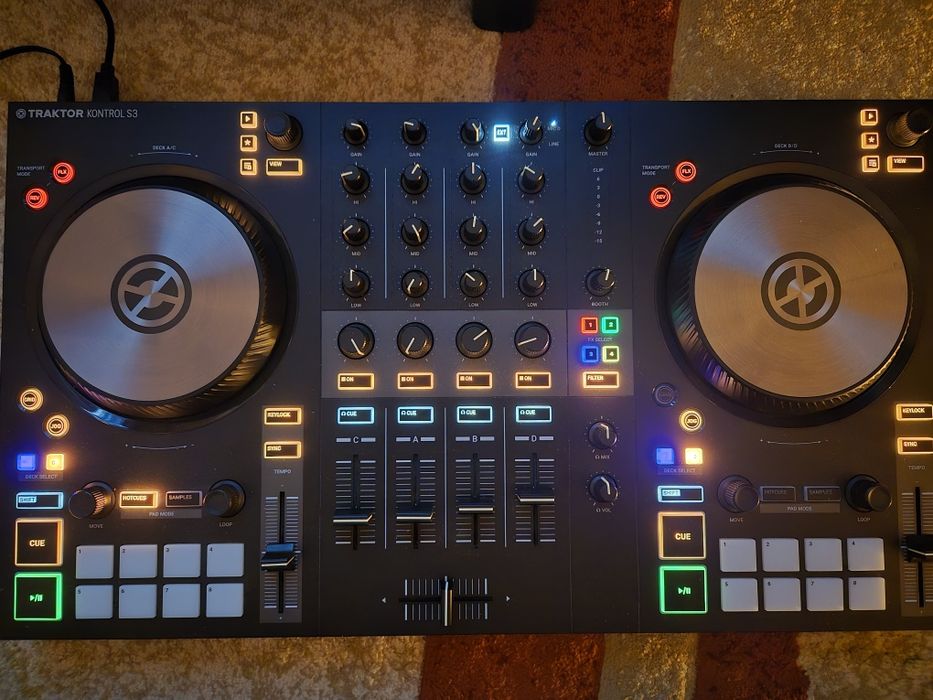 Consola DJ Native Instruments Traktor S3