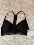 Сутиен Calvin Klein