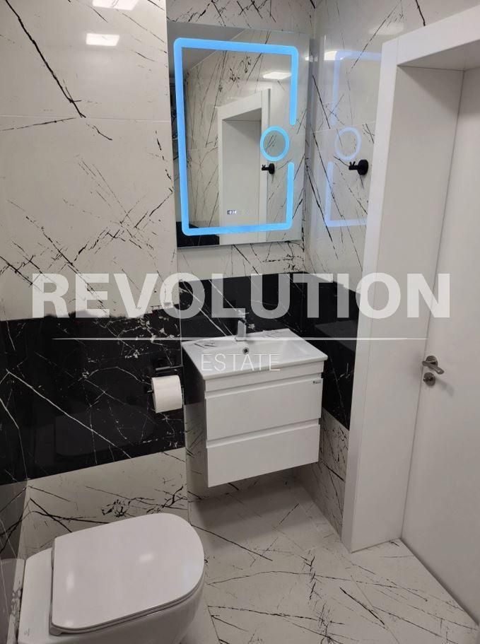 Дава се под наем Четиристаен апартамент в Варна, Левски - 96 кв.м за 1000 € - Снимка #6