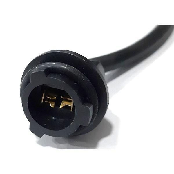 фасунга за безцокълна крушка т10 w5w с кабел 2броя