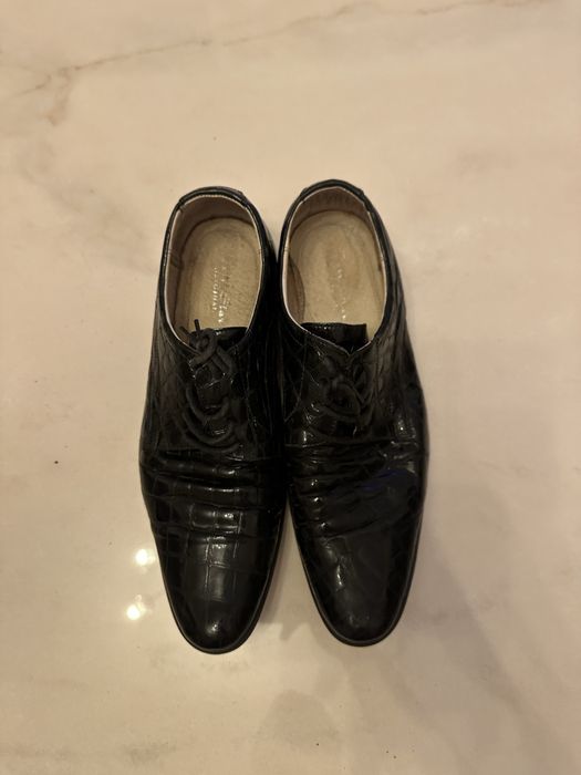 Vând Pantofi din piele, marimea 40