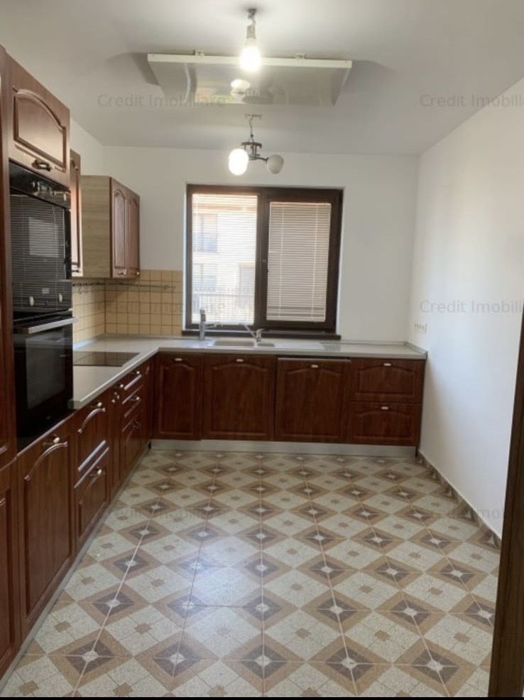 Proprietar inchiriez casa in Ghimbav