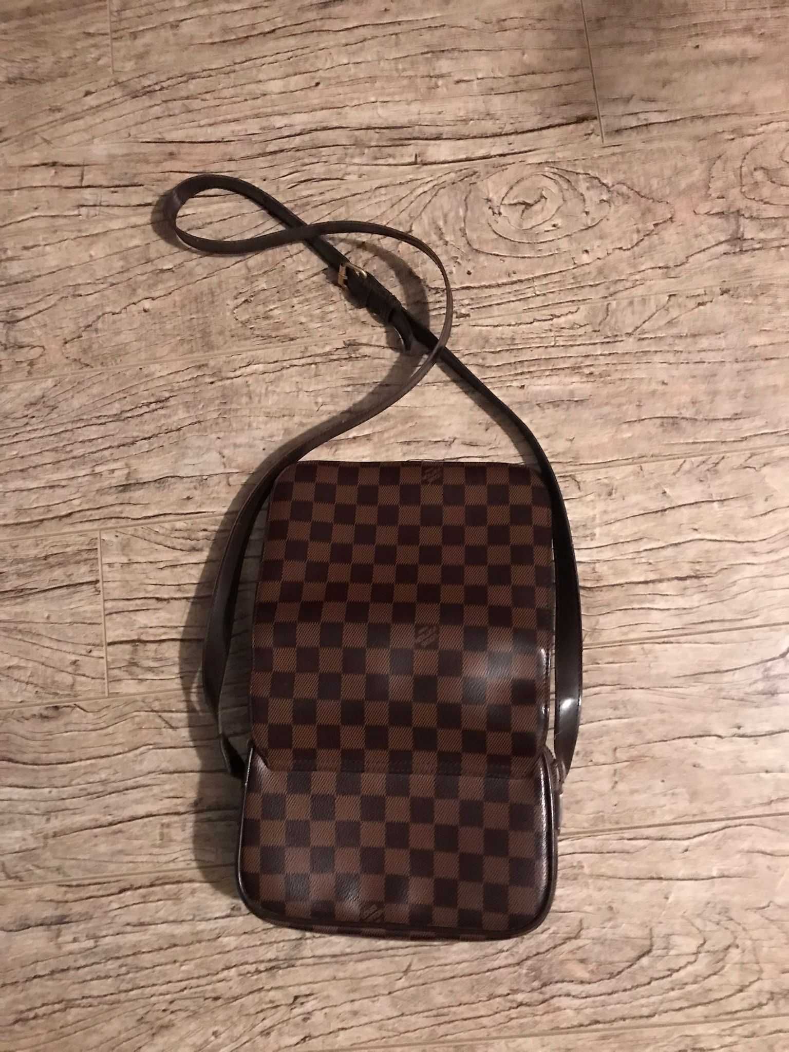 Geanta Louis Vuitton