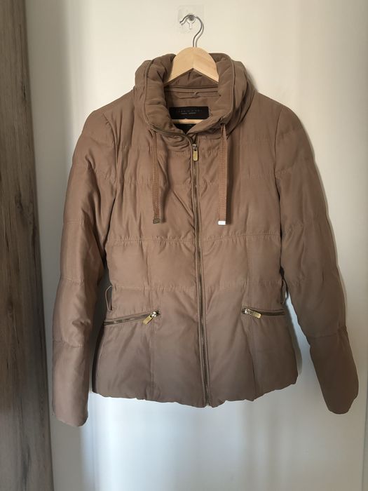 Geaca Zara din puf si pene - marimea M/38 - impecabila, fara defecte