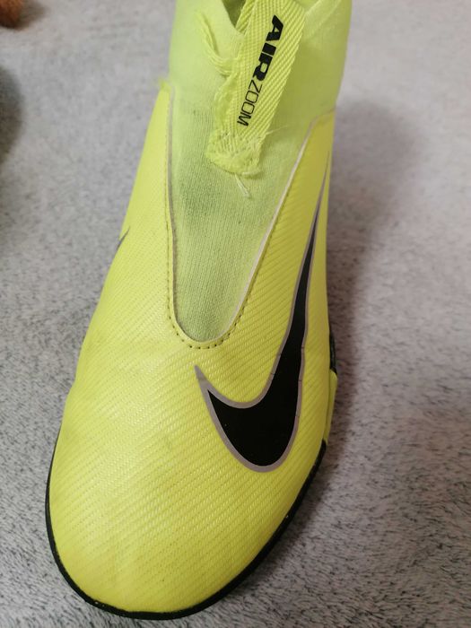 Ghete sintetic nr. 35 Nike Air Zoom