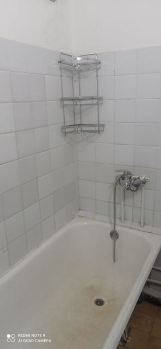 Juma shahriga yaqin joylashgan dom sotiladi 2 etaj 3 xonalik