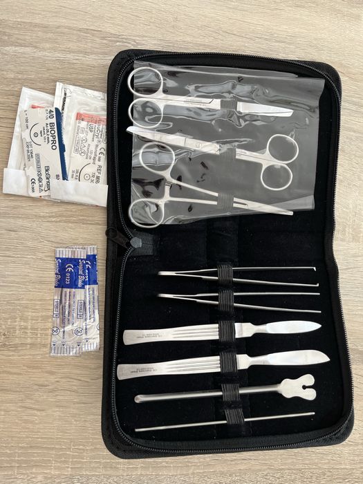 Trusă chirurgicală completă – inox, stare excelentă