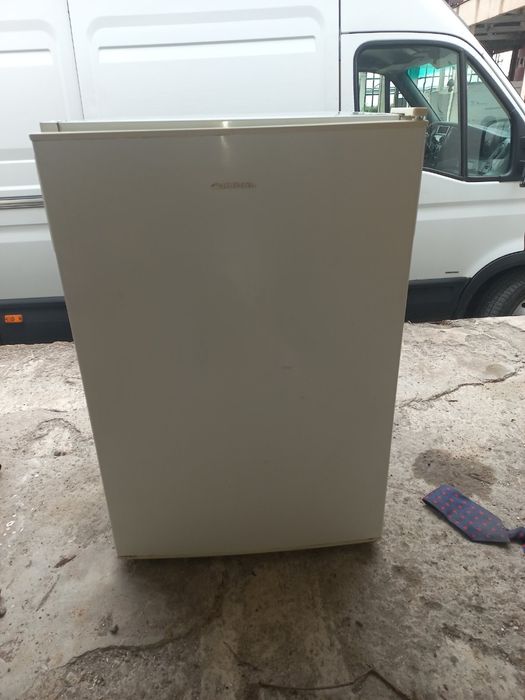 Продавам Хладилник
