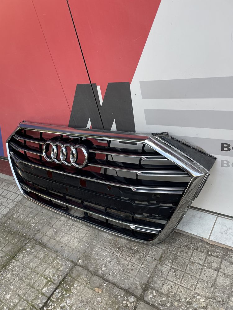 Audi A8 4N Предна Решетка 2020