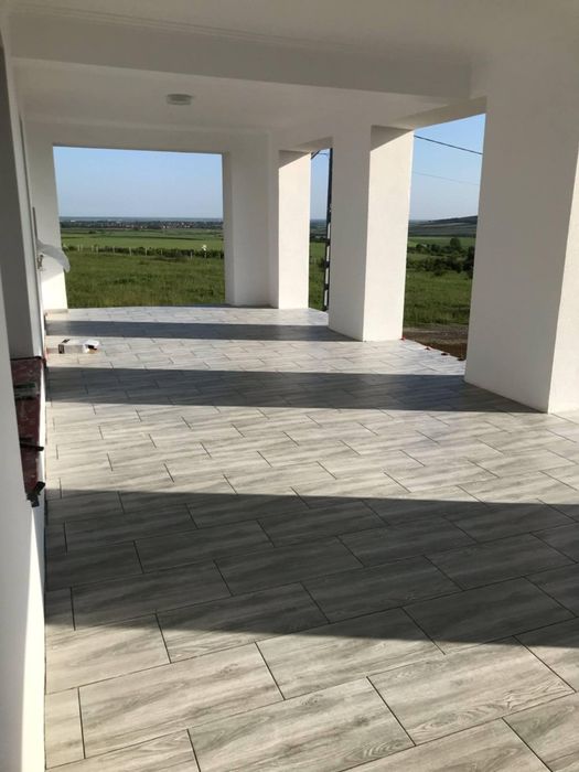 Zugrav profesionist Oradea – Zugrăveli, Rigips, Parchet, Faianță