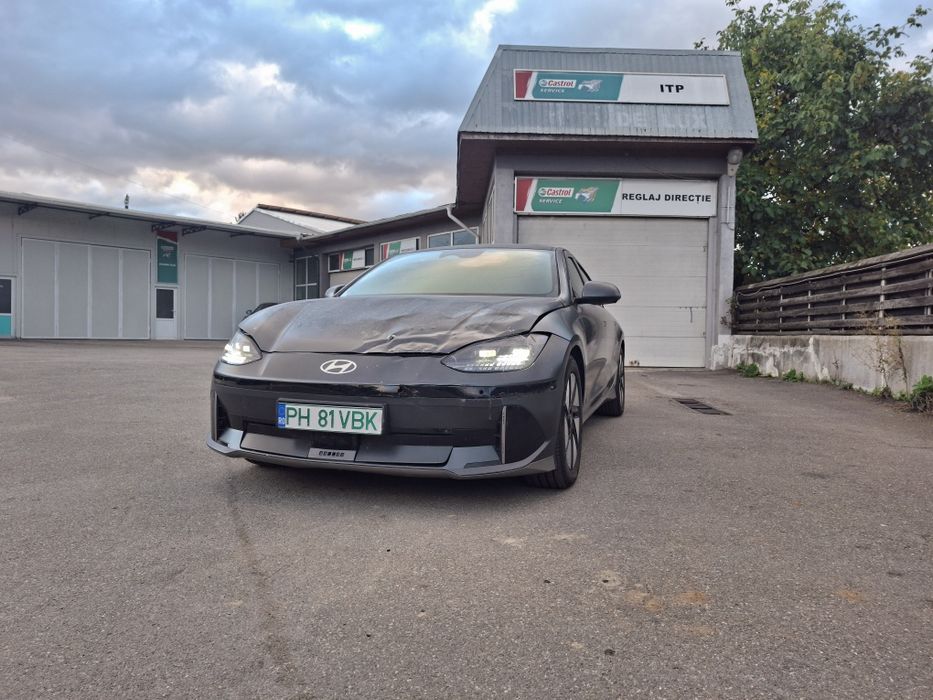 Hyunday Ioniq 6/ ușor avariat