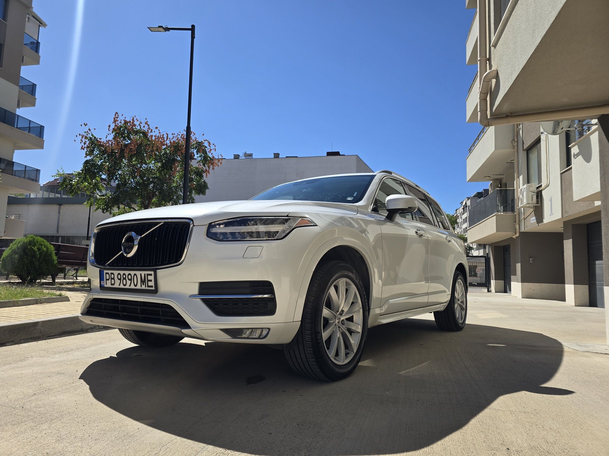 Volvo     XC    90