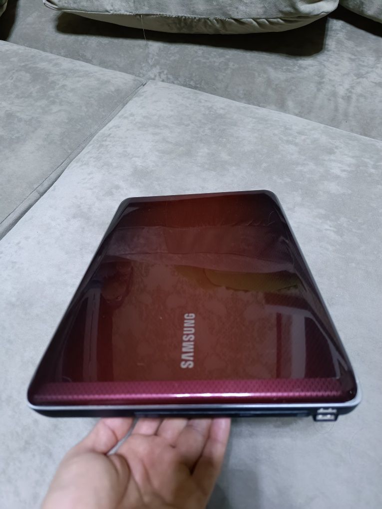 Noutbuk Samsung r528, ноутбук