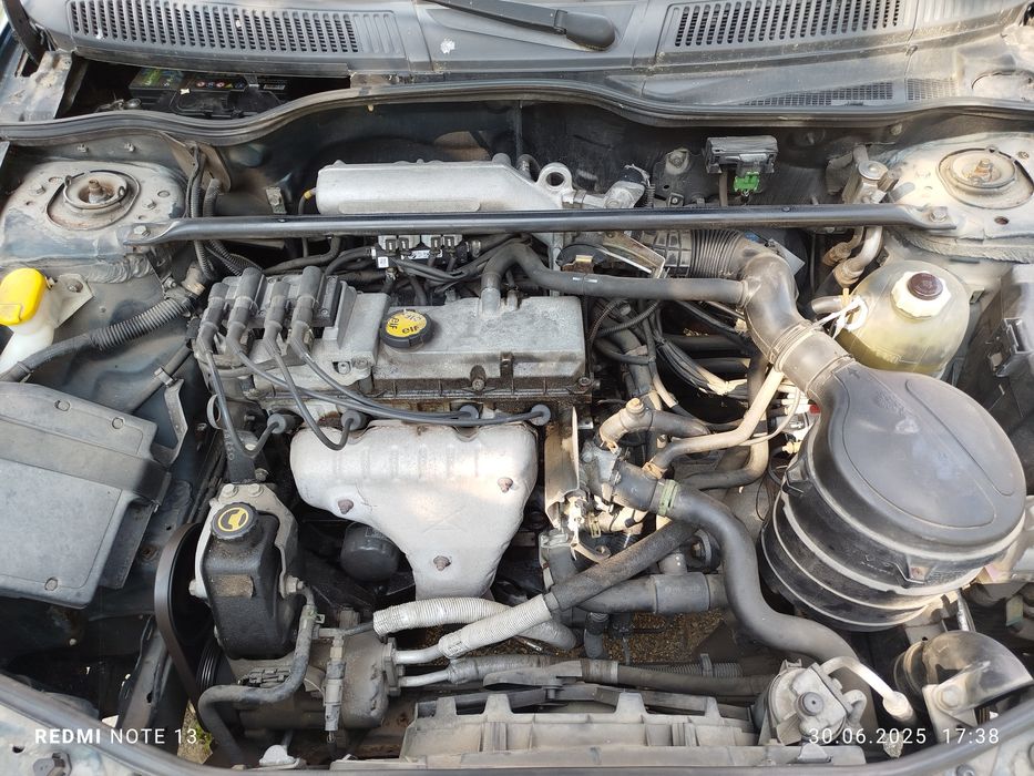 Рено Меган 1.6 бензин/газ 90 к.с. 1997г ( на части)