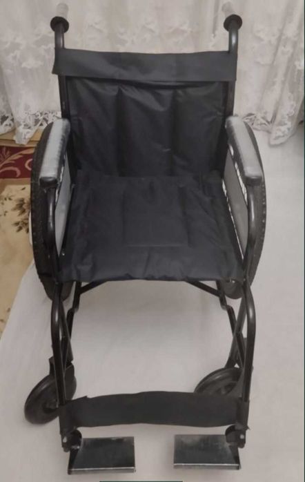 Nogironlar aravasi инвалидная коляска N 100

1 
.