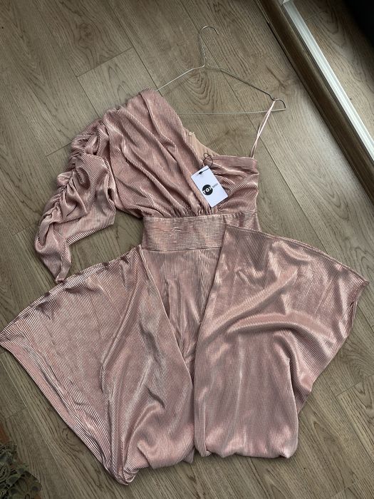 Salopeta de seara TGH marime 34, roz metalizat, evazata