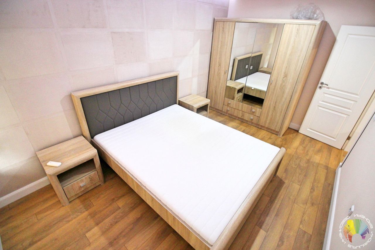 Дава се под наем Тристаен апартамент в Бургас, Център - 85 кв.м за 1200 € - Снимка #8