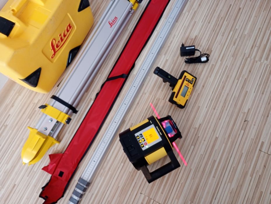 Nivelă laser Leica Rugby 880 dublă pantă