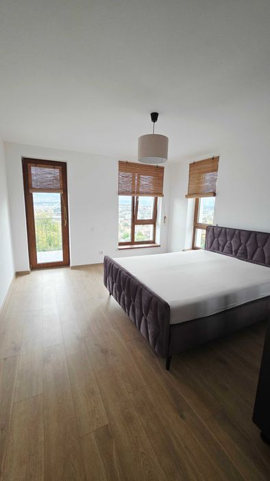 PF inchiriez apartament cu 3 camere si 2 bai, in Dambul Rotund