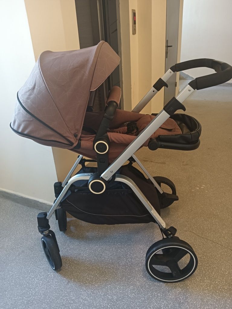 Количка Chipolino Mika 3в1