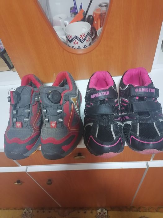 Adidași pentru copii (2 perechi) - (mărimea 32 - 33)